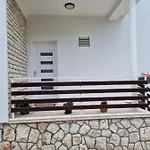 Apartment 17716b *