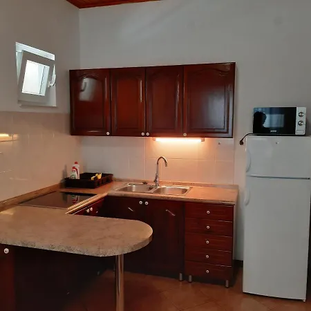 17716b Apartman *