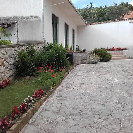 17716b Apartman *