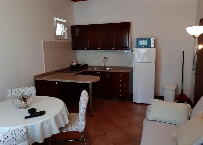 17716b Apartman Tisno